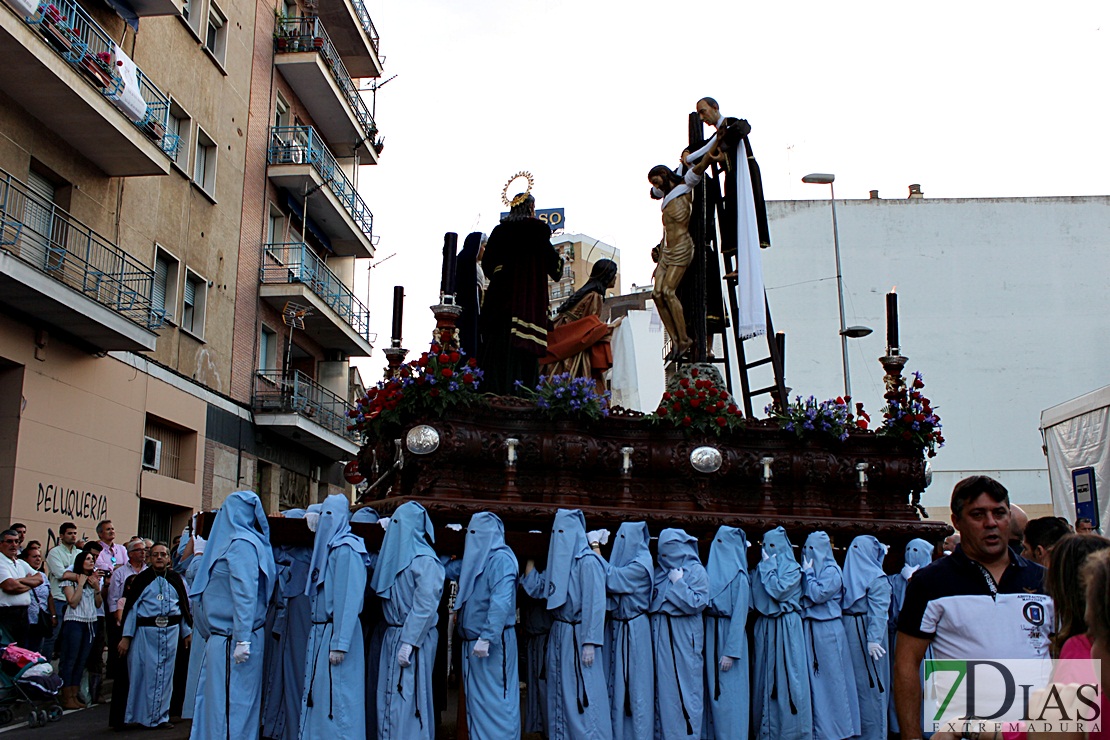 Los Ferroviarios procesionan por las calles de Mérida