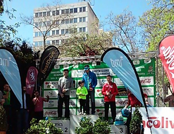 Núñez y Durán triunfan en la XI Media Maratón de Cáceres