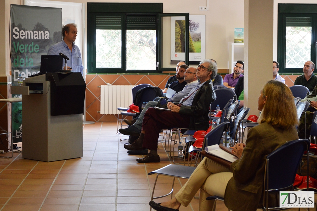 Imágenes de la inauguración de la primera Semana Verde de la Dehesa en la Cocosa