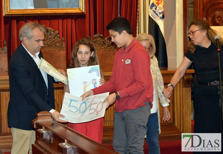 El colegio Santa Teresa gana el concurso ‘Diseña tu camiseta’