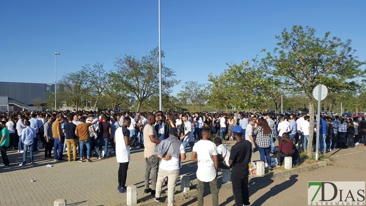 La Fiesta de la Primavera colapsa varias zonas de Badajoz