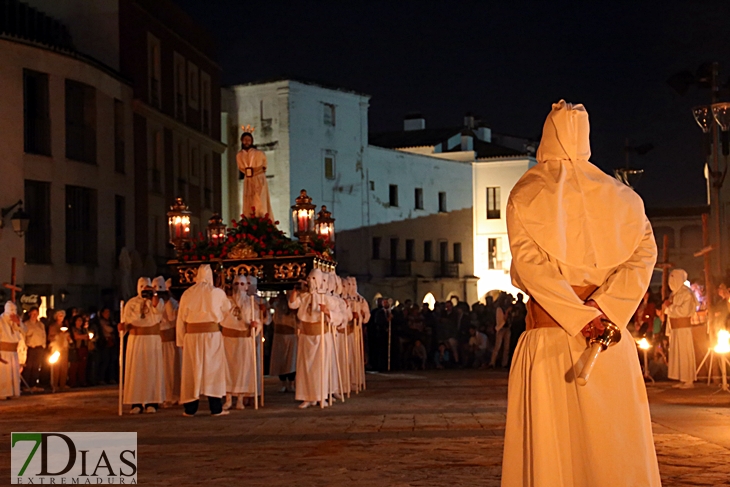 Imágenes de la Madrugada del Jueves Santo en Badajoz