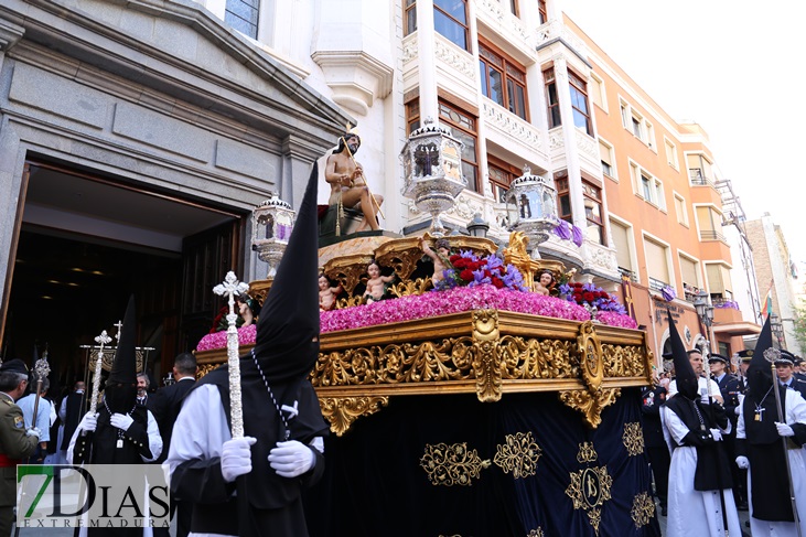 Las imágenes más íntimas de la tarde de Jueves Santo pacense