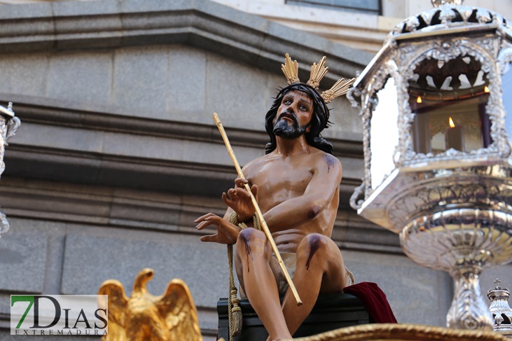 Las imágenes más íntimas de la tarde de Jueves Santo pacense