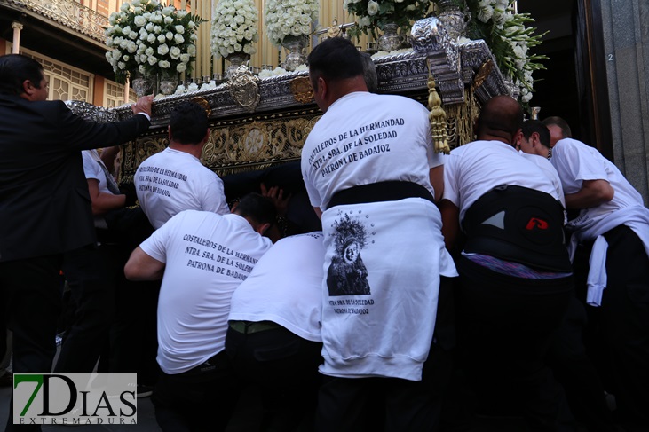 Las imágenes más íntimas de la tarde de Jueves Santo pacense