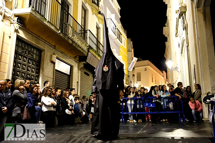 Imágenes de la Madrugada del Viernes Santo en Badajoz