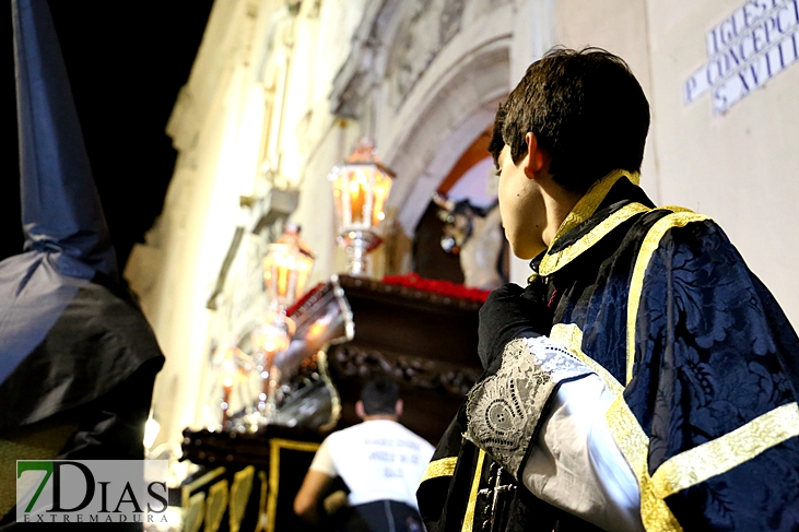 Imágenes de la Madrugada del Viernes Santo en Badajoz