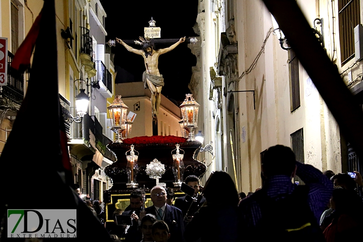 Imágenes de la Madrugada del Viernes Santo en Badajoz