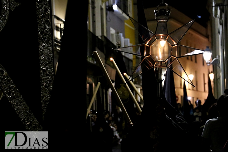 Imágenes de la Madrugada del Viernes Santo en Badajoz