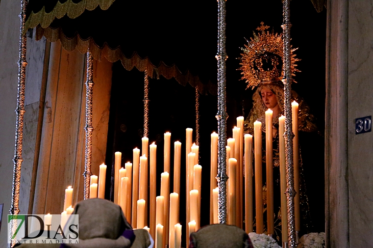 Imágenes de la Madrugada del Viernes Santo en Badajoz