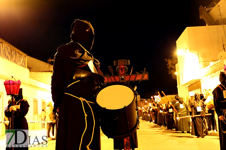 Imágenes de la Madrugada del Viernes Santo en Badajoz