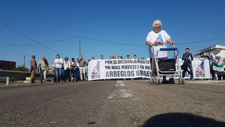 Siguen las manifestaciones para exigir la Autovía A-43