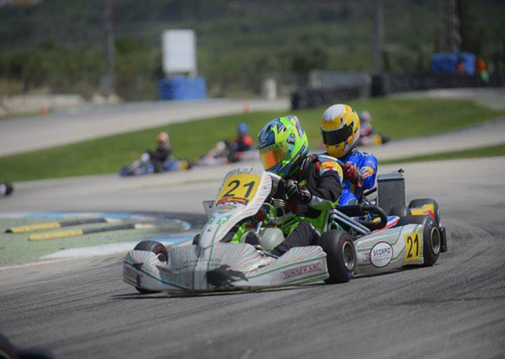 El piloto extremeño Miguel Grande brilla en tierras valencianas
