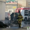 Una quema de contenedores en San Roque afecta a una vivienda y un vehículo