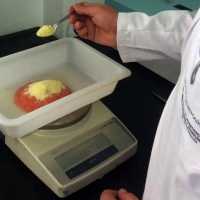 Extremadura participa en el Salón Gourmet con sus snacks vegetales