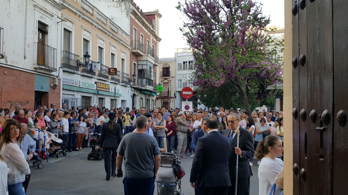 Lleno en San Andrés para ver salir al Descendimiento