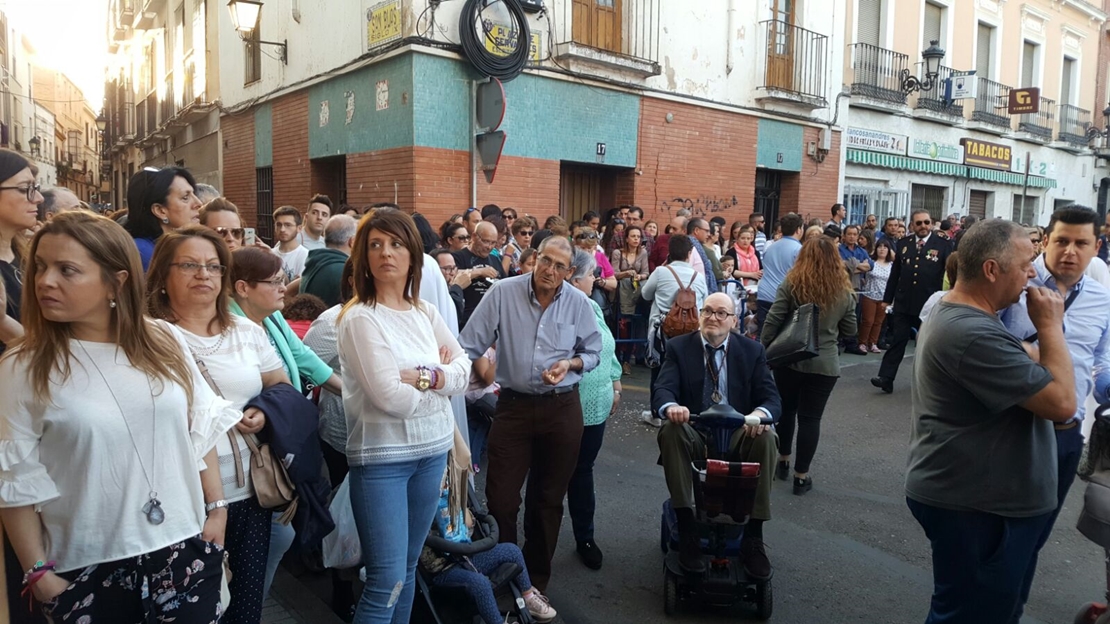 Lleno en San Andrés para ver salir al Descendimiento