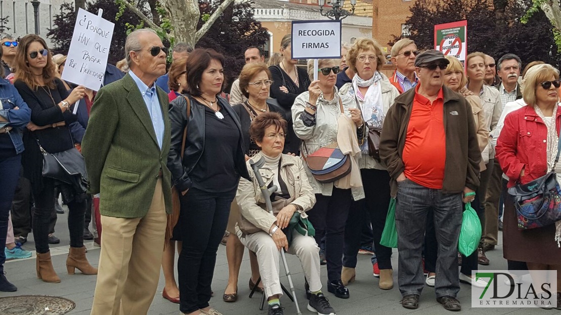 Continúan las manifestaciones contra el &quot;abusivo&quot; Impuesto de Sucesiones