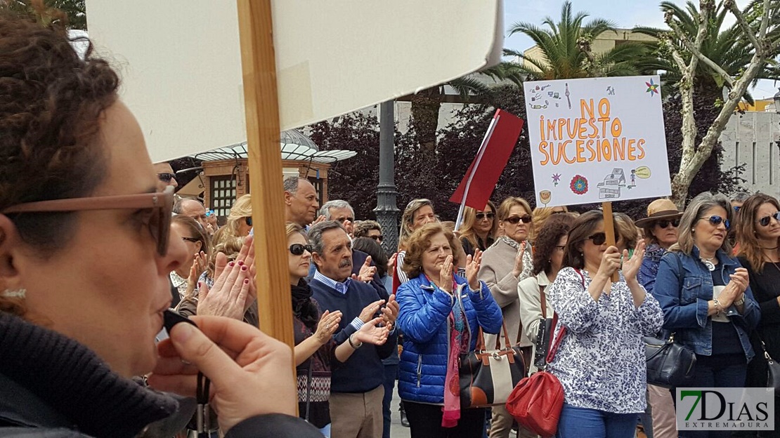 Continúan las manifestaciones contra el &quot;abusivo&quot; Impuesto de Sucesiones