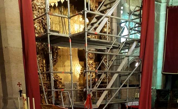 Comienza la restauración del retablo del Cristo de la O