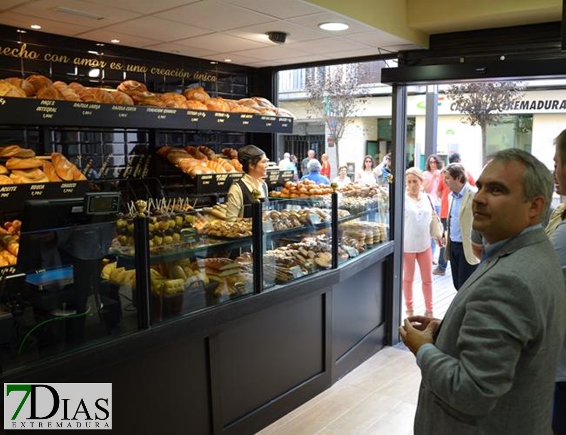 Badajoz estudia recurrir la sentencia que reduce los festivos comerciales