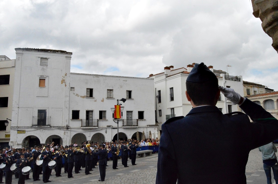 Acto de Jura de Bandera en la plaza alta de Badajoz