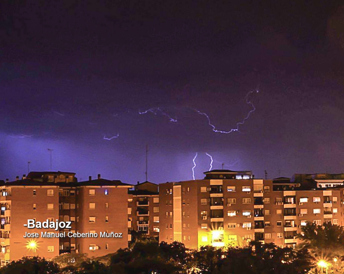 Más de 2.000 rayos tuvieron lugar este miércoles en Extremadura
