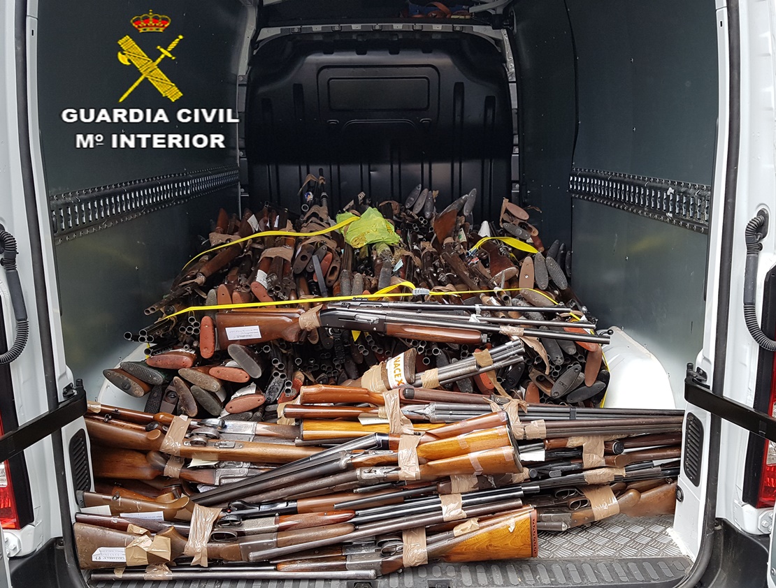 760 armas fundidas en una siderúrgica de Jerez