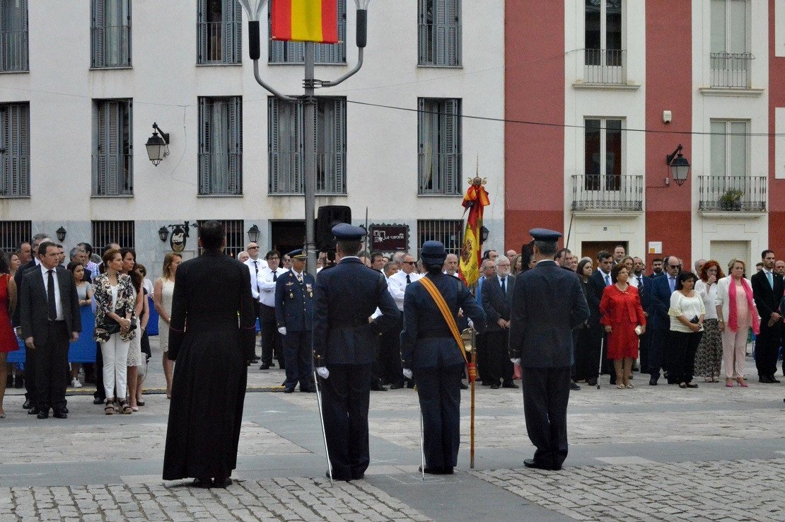 Acto de Jura de Bandera en la plaza alta de Badajoz