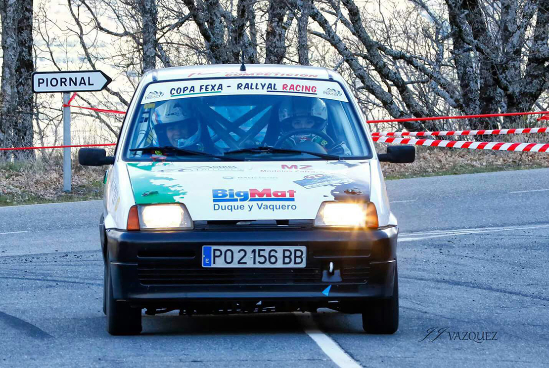 Ainoa de la Osa compagina los estudios con el motor