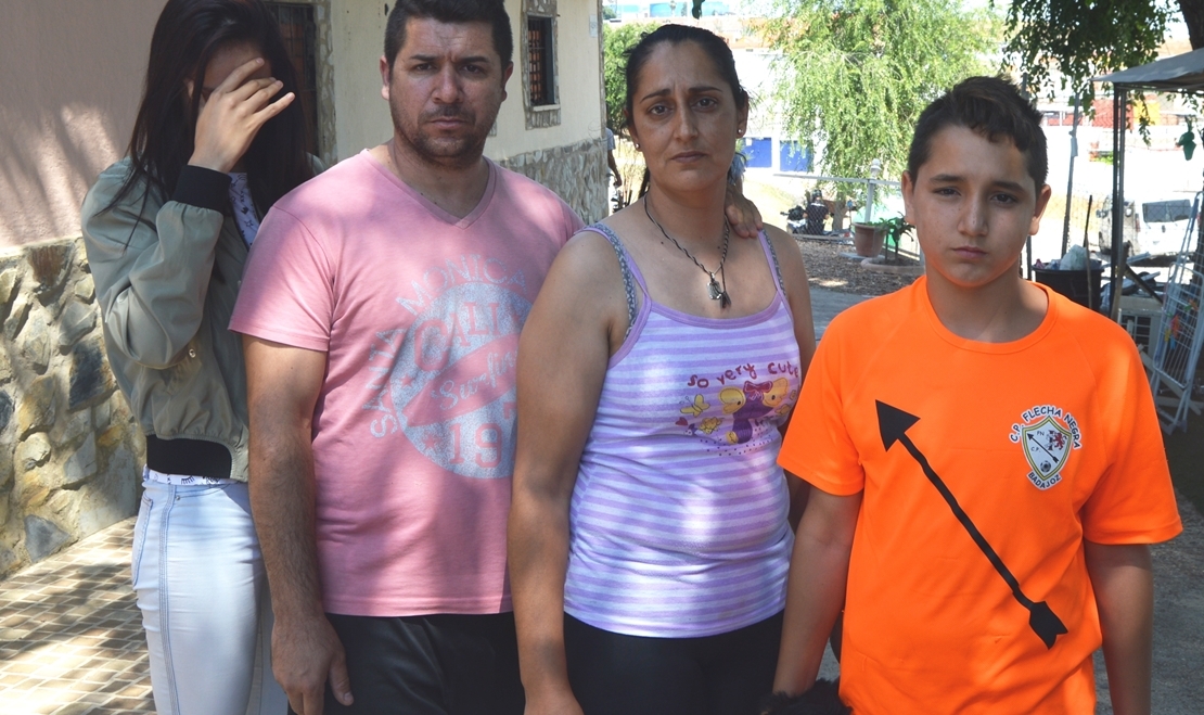Un nuevo desahucio deja a tres menores pacenses en la calle Un nuevo desahucio deja a tres menores pacenses en la calle