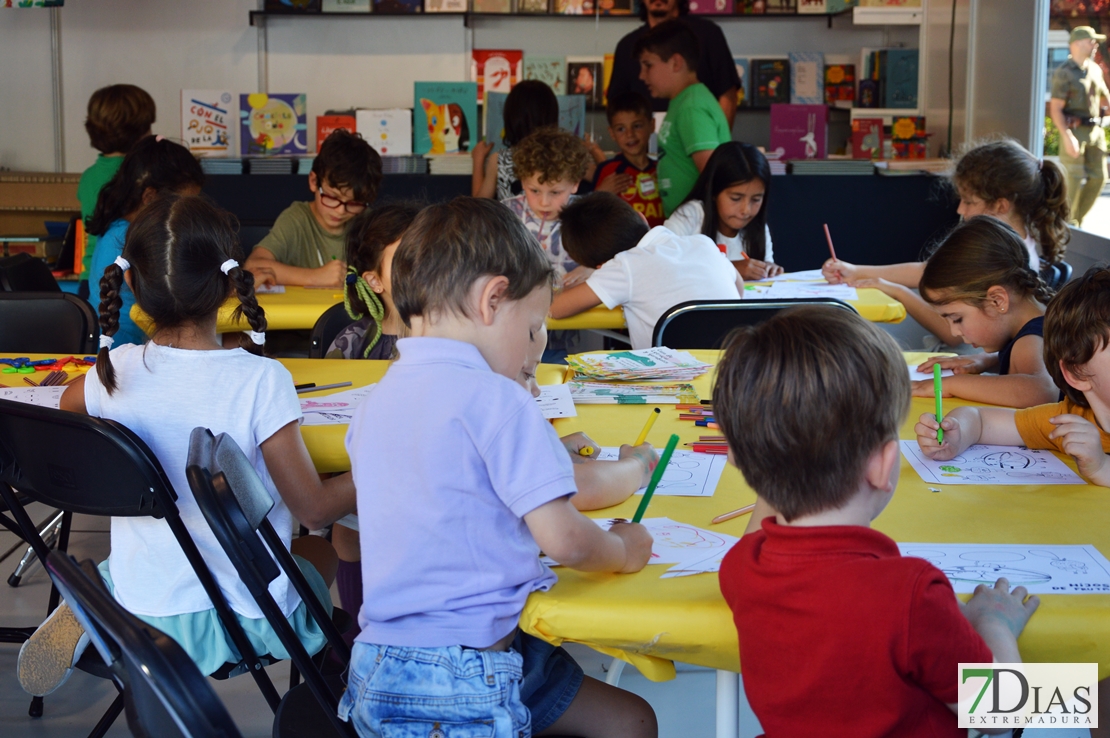 Imágenes de la inauguración de la 36ª Feria del Libro de Badajoz