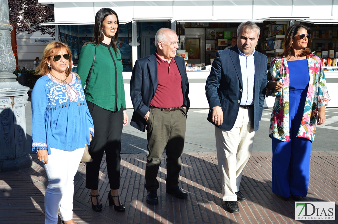 Imágenes de la inauguración de la 36ª Feria del Libro de Badajoz