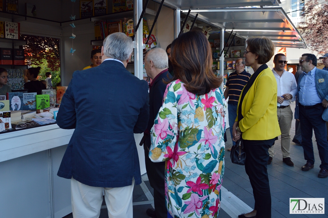 Imágenes de la inauguración de la 36ª Feria del Libro de Badajoz
