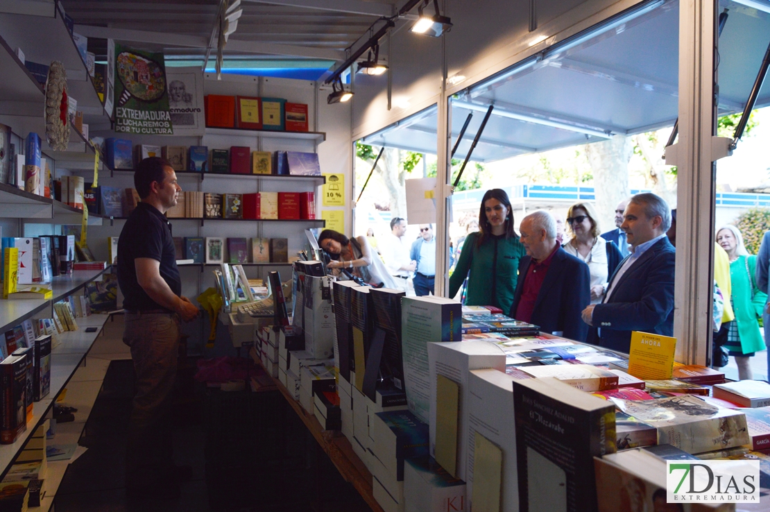 Imágenes de la inauguración de la 36ª Feria del Libro de Badajoz