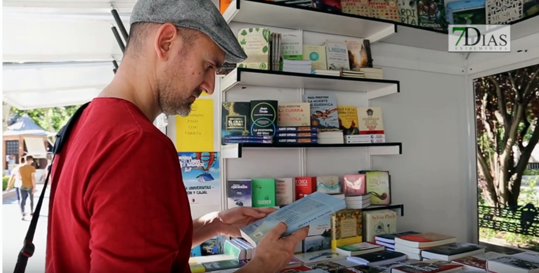VÍDEO - Inauguración de la 36º edición de la  Feria del Libro en Badajoz
