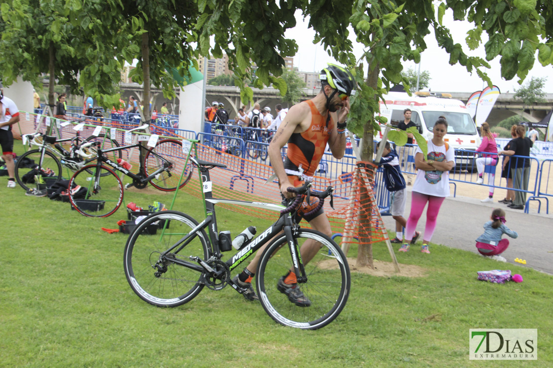 Imágenes del XIV Triatlón Puerta Palmas de Badajoz