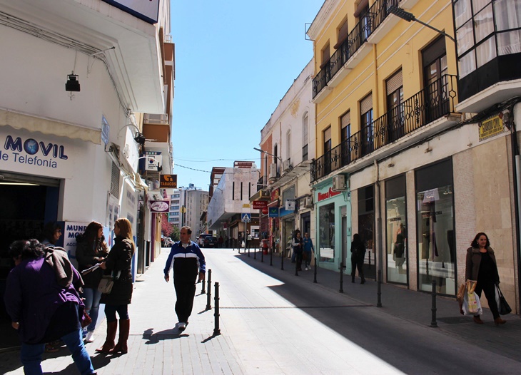 El empleo en el comercio minorista aumenta un 1,9%