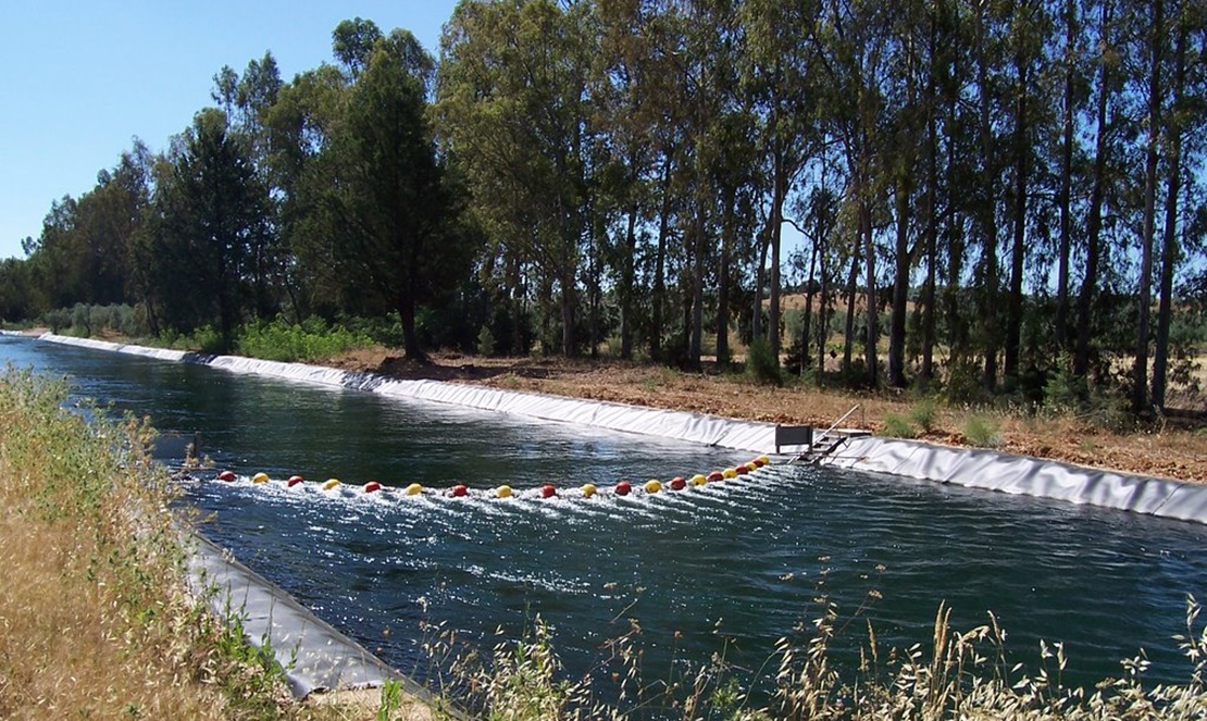 Un hombre fallece al caer al canal de Orellana