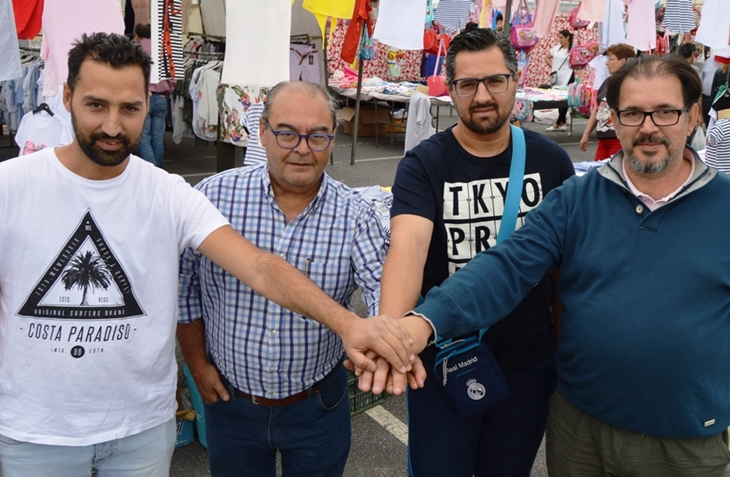 Los vendedores ambulantes proponen un mercadillo nocturno