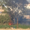 Los Bomberos sofocan un incendio en la rivera de los Limonetes (Talavera la Real)