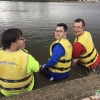 Las asociaciones de Badajoz disfrutan del piragüismo adaptado