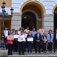 Minuto de silencio por el niño de 11 años asesinado por su padre