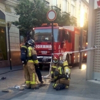 Pequeña explosión en una arqueta de Menacho