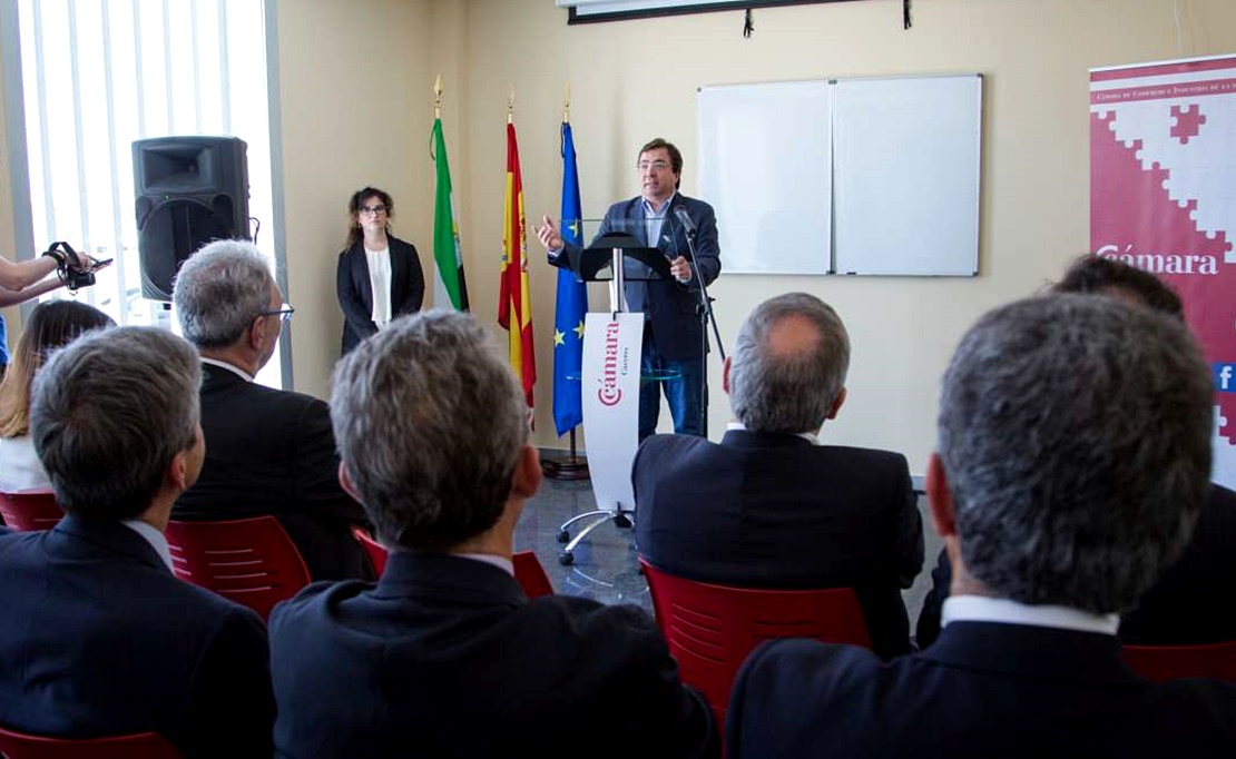 Vara: "El futuro de la región pasa por crear empresas más grandes y competitivas"