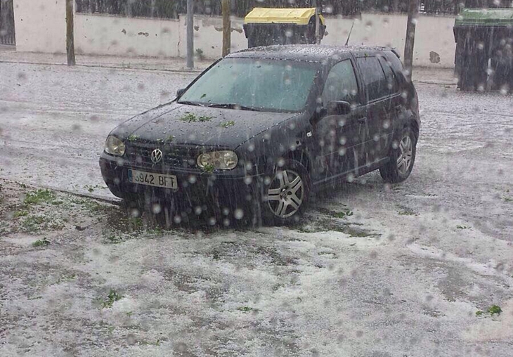 Impresionante granizada la caída esta tarde en Miajadas (Cáceres)