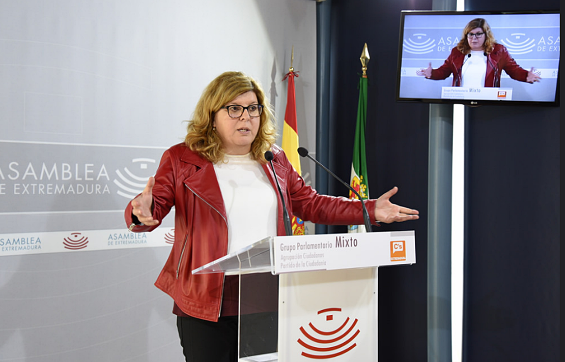 Domínguez: “Vara sigue sin dar soluciones a los extremeños”