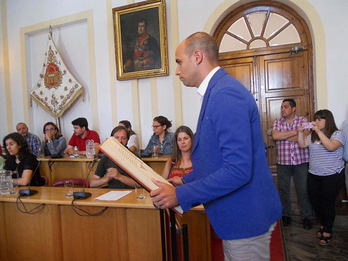 Antonio Sánchez Barcia toma posesión como concejal de Mérida