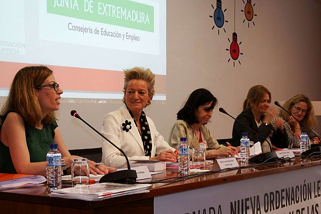 Mérida acoge un debate sobre la nueva ordenación de las relaciones laborales