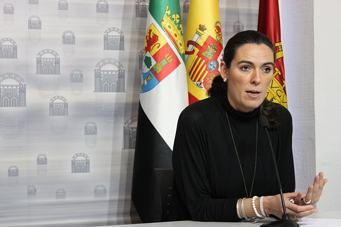 La Fiscalía pide 2 años de prisión y 9 de inhabilitación para Raquel Bravo